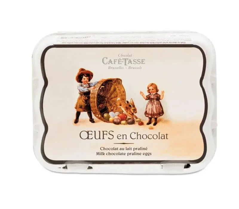 Boîte façon plateau à œufs Café-Tassé, illustration vintage d'enfants et lapin, « Œufs en Chocolat, Chocolat au lait praliné / Milk chocolate praline eggs ».