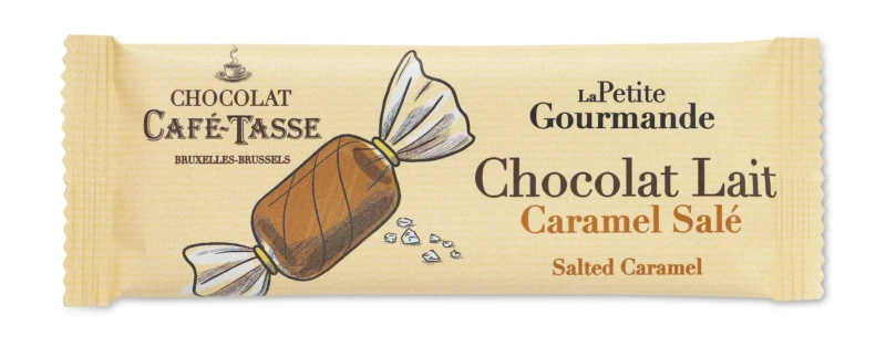 Emballage crème illustré d'un bonbon enrobé façon papillote, « La Petite Gourmande » Café-Tassé, Chocolat Lait Caramel Salé, mention « Salted Caramel ».